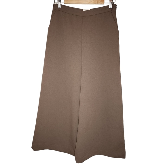 Wilfred high rise wideleg cropped pants.Taupe brown.Size 8